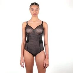 Body Chantelle Smooth Lines 10 Body Chantelle Smooth Lines -Sous Vêtement Soldes body chantelle smooth lines beige noir 2