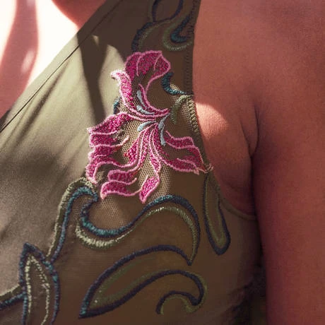 Body Louisa Bracq Horta 7 Body Louisa Bracq Horta – Image 5