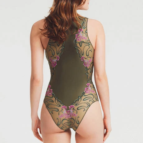 Body Louisa Bracq Horta 9 Body Louisa Bracq Horta – Image 7