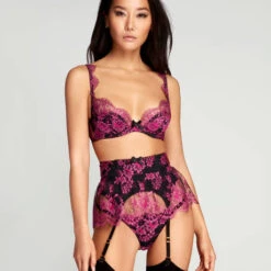 Porte-jarretelles En Dentelle Agent Provocateur Carline -Sous Vêtement Soldes porte jarretelles agent provocateur carline rose noir 4