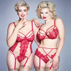 Porte-jarretelles 6 Attaches Dita Von Teese Maestra -Sous Vêtement Soldes porte jarretelles dita von teese maestra rouge 5