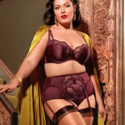 Porte-jarretelles 6 Attaches En Satin Dita Von Teese Star Lift 14 Porte-jarretelles 6 Attaches En Satin Dita Von Teese Star Lift -Sous Vêtement Soldes porte jarretelles dita von teese star lift prune 5