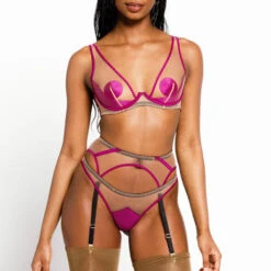 Porte-jarretelles En Soie Edge O' Beyond Barbie 9 Porte-jarretelles En Soie Edge O' Beyond Barbie -Sous Vêtement Soldes porte jarretelles edge o beyond barbie fuchsia 2