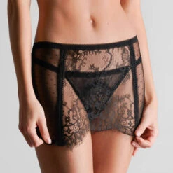 Mini-jupe Porte-jarretelles En Dentelle Maison Close Inspiration Divine -Sous Vêtement Soldes porte jarretelles maison close inspiration divine noir 18
